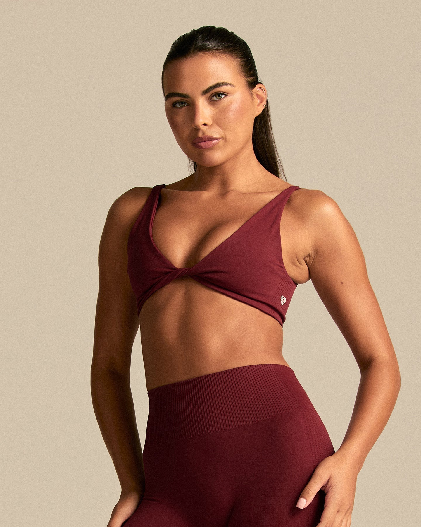 Power Reversible Twist Bra | Oxford Red (1/6)