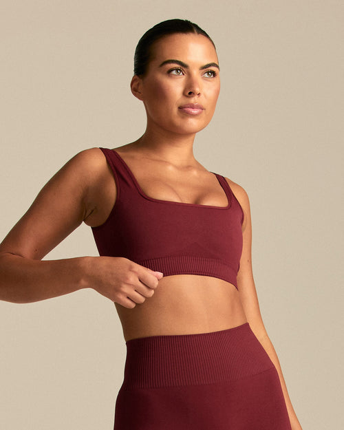 Power Scoop Back Bra | Oxford Red