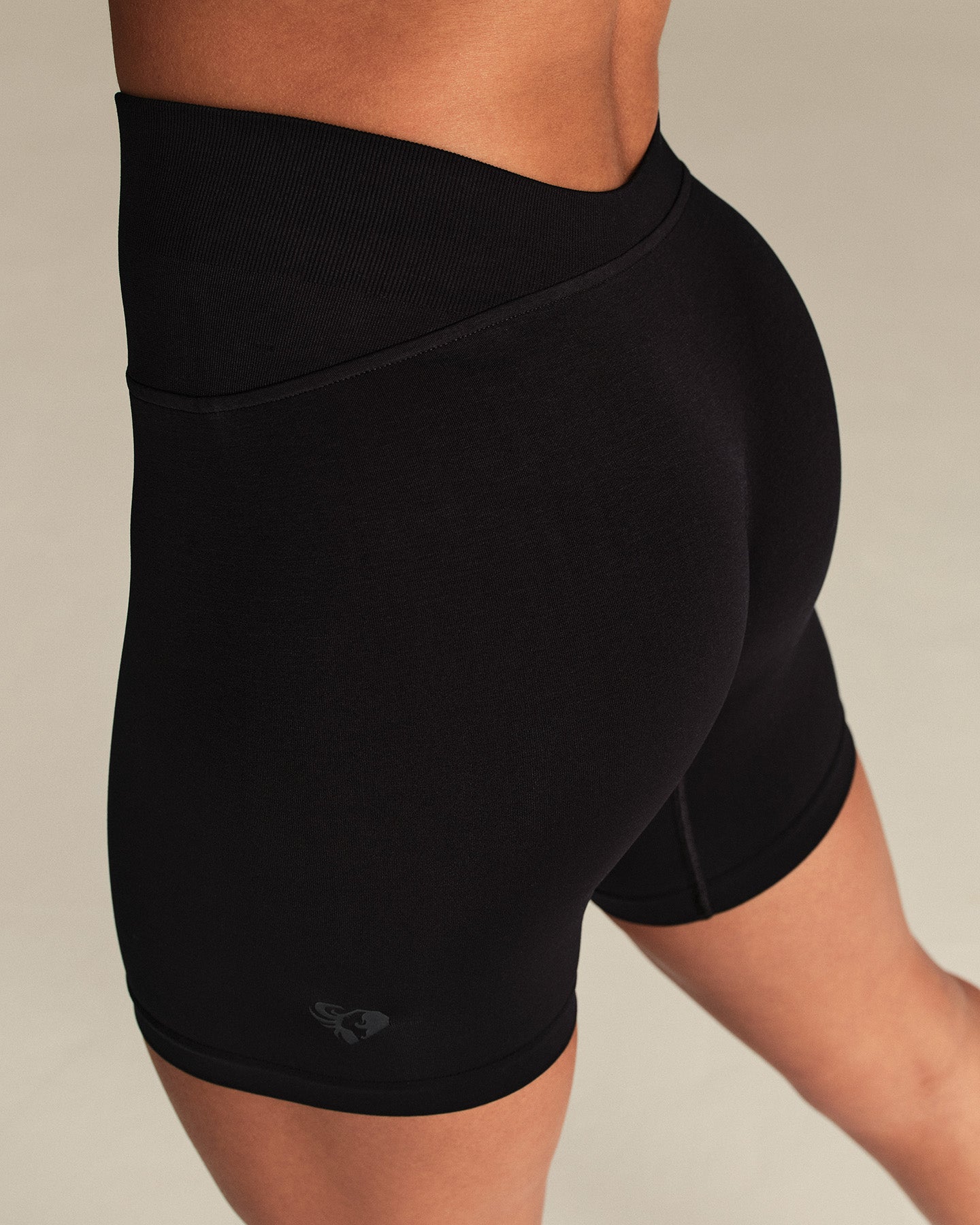 Define 2.0 Low Back Shorts | Black