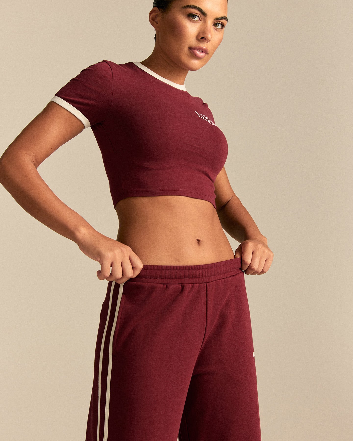Comfort Lightweight Contrast Joggers | Oxford Red (3/6)