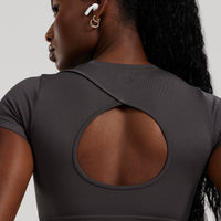 Motion Seamless Short Sleeve Crop Top | Graphite