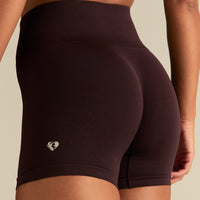 Define 2.0 Seamless Scrunch 4" Shorts | Cafe Noir