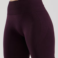 Define 2.0 Seamless Scrunch 6" Shorts | Midnight Plum