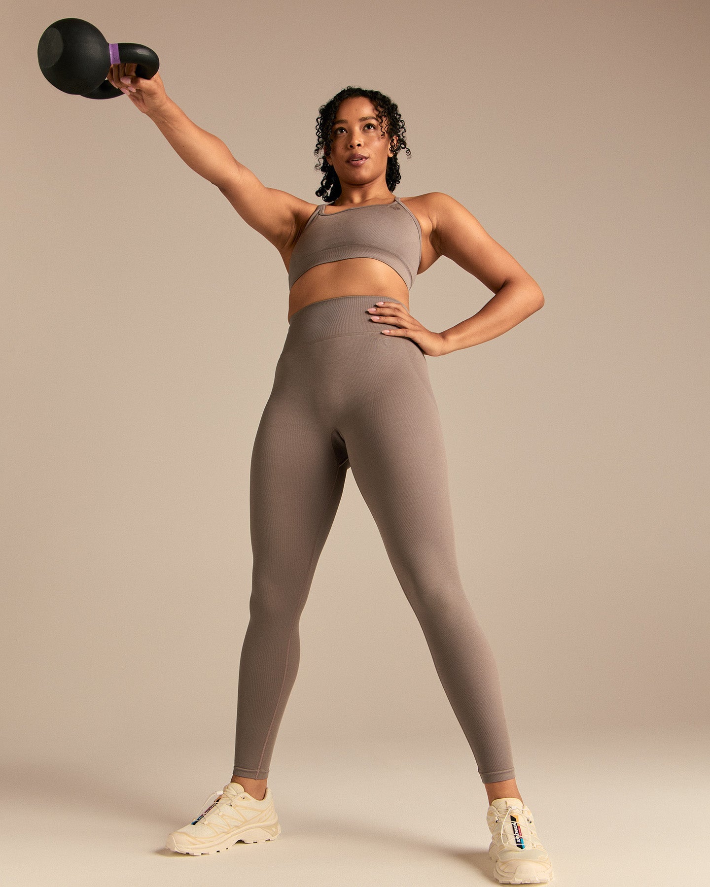 Motion Seamless Straight Neck Bra | Taupe Grey