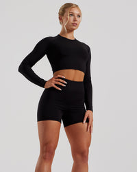 Essential Long Sleeve Crop Top | Black