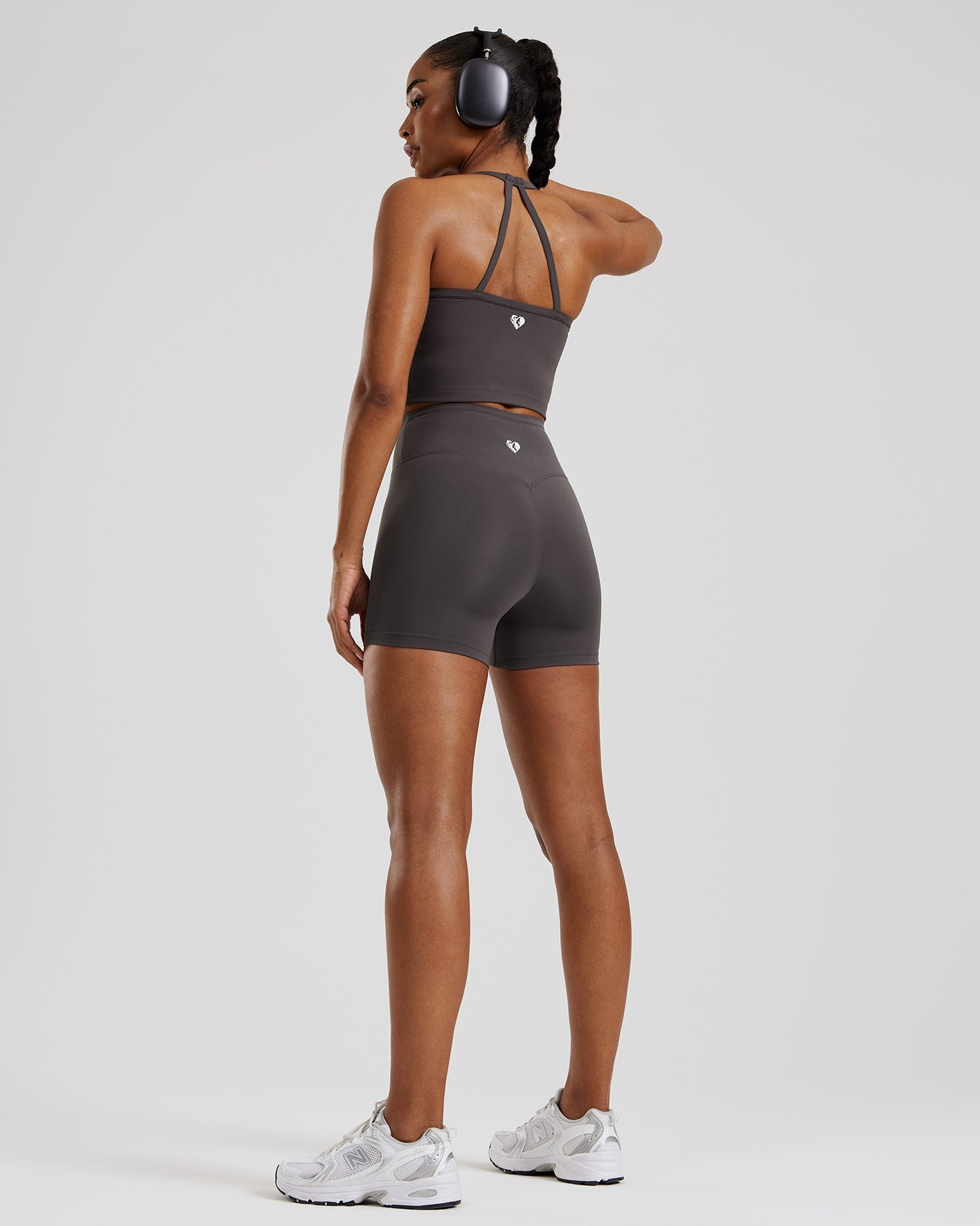 Essential Built-In Bra Crop Tank Top | Graphite