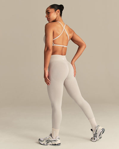 Define 2.0 Seamless Cross Back Bra | Stone