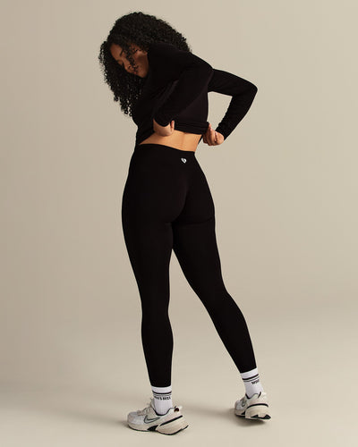 Smooth Contour Midi Crew Neck Long Sleeve T-Shirt | Black