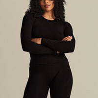 Smooth Contour Midi Crew Neck Long Sleeve T-Shirt | Black