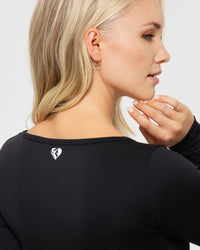 Essential Long Sleeve Scoop Neck Bodysuit | Black