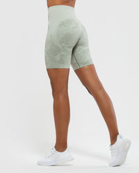 Evolution Seamless Cycling Shorts | Olive
